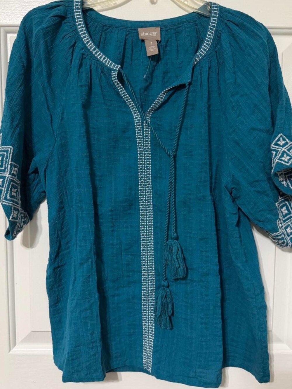 Chico's Teal Blouse with Embroidery on Sleeves & Neckline Size 1 (Medium/8) NWOT